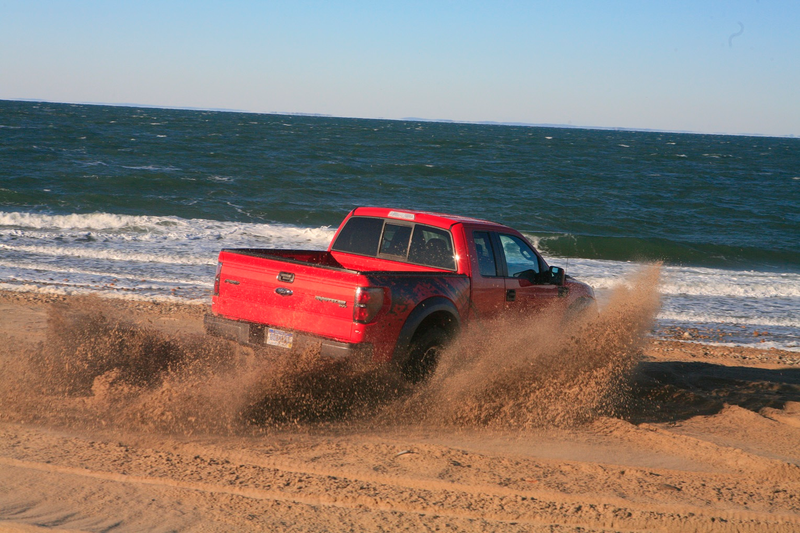 Illustration for article titled Hooning The Ford Raptor